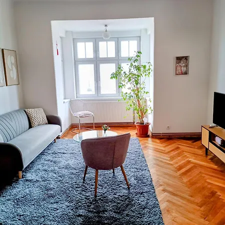 Waldruh S Terasou Apartment Jaluvci