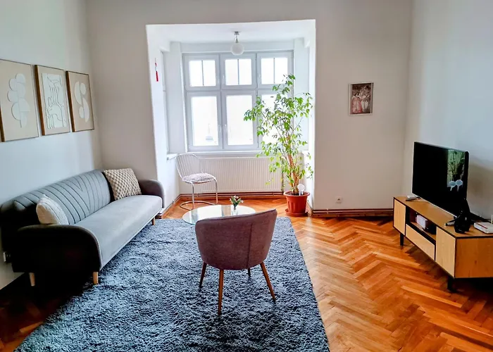 Waldruh S Terasou 아파트 Jalŭvčí